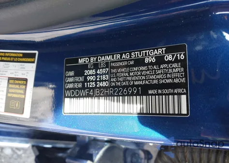 2017 Mercedes-Benz C 300 z USA, uszkodzony, nr VIN WDDWF4JB2HR226991